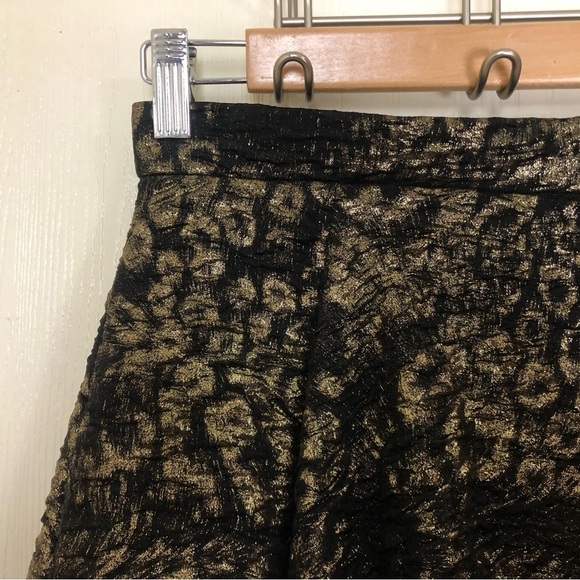 NWT ASOS Leopard Print Black and Gold Shiny Skirt Women’s Size 2 - Picture 2 of 10